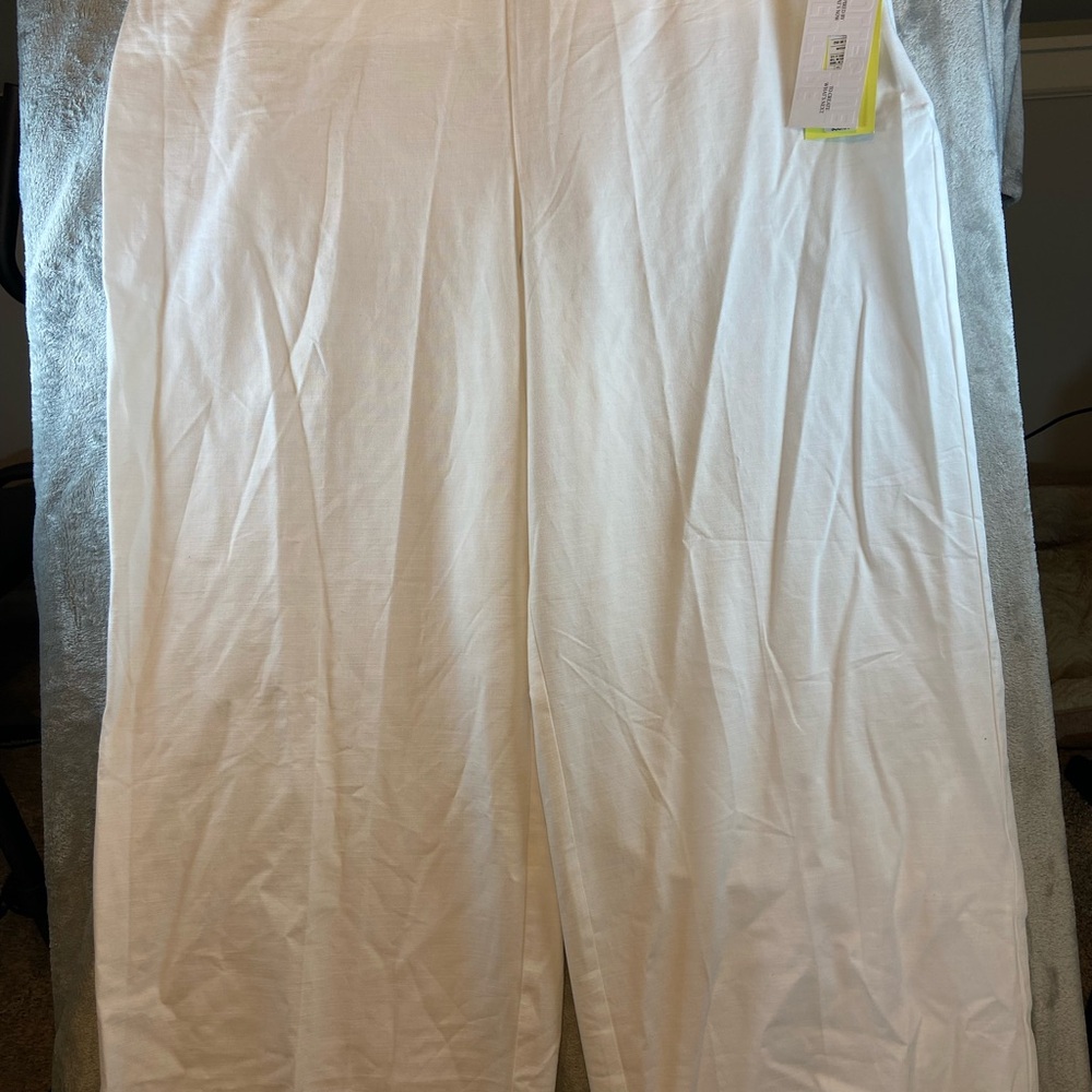 NWT Plus Size Future Collective White Linen blend pants - size 20